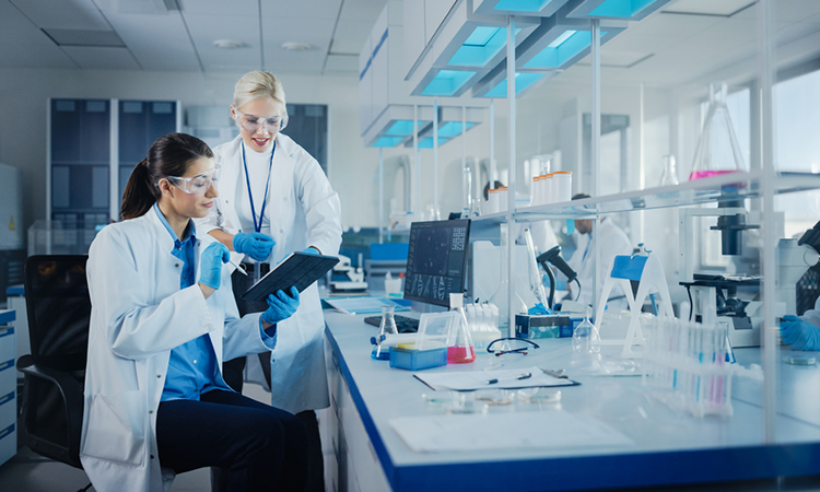 Altasciences news - scientists in lab