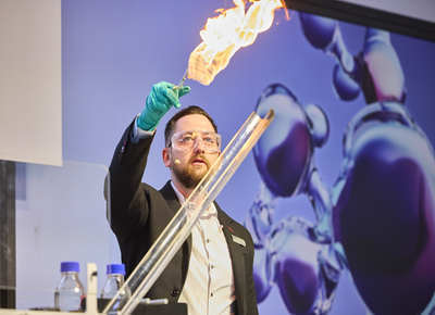 Analytica US