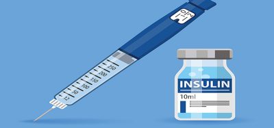 Insulin pen syringe and insulin vial. flat style icon. concept of vaccination, injection. isolated vector illustration for diabetes